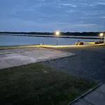 مكان تخييم Port Haverigg *